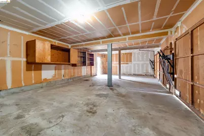 905 24th St, Oakland, CA 94606 - Photo 23