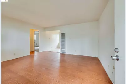 905 24th St, Oakland, CA 94606 - Photo 5