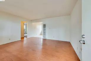 905 24th St, Oakland, CA 94606 - Photo 5