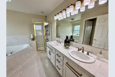 1284 Riesling Cir, Livermore, CA 94550 - Photo 51