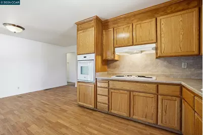 1424 Yosemite Dr, Antioch, CA 94509 - Photo 17