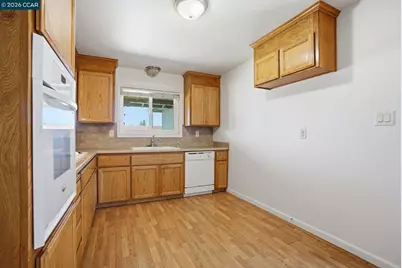 1424 Yosemite Dr, Antioch, CA 94509 - Photo 15