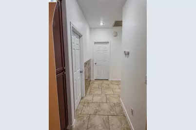 10409 Pebble Run Ln, Stockton, CA 95209 - Photo 9