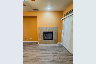 10409 Pebble Run Ln, Stockton, CA 95209 - Photo 5