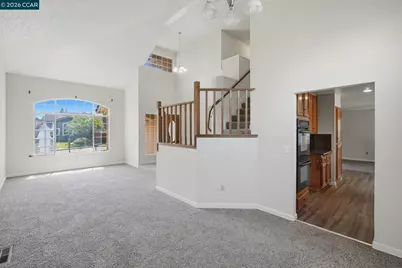6033 Lakeview Cir, Fairfield, CA 94534 - Photo 11