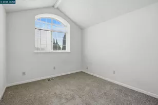 6033 Lakeview Cir, Fairfield, CA 94534 - Photo 53