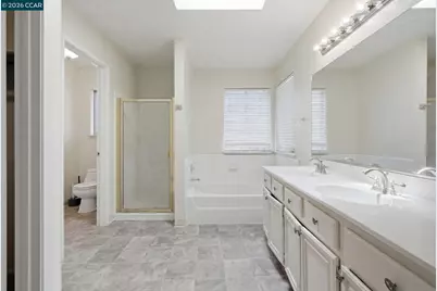 6033 Lakeview Cir, Fairfield, CA 94534 - Photo 43