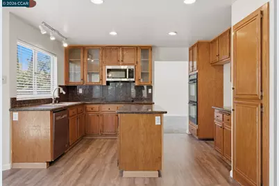 6033 Lakeview Cir, Fairfield, CA 94534 - Photo 19