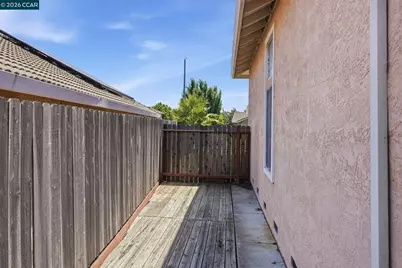 6033 Lakeview Cir, Fairfield, CA 94534 - Photo 63