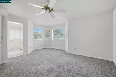 6033 Lakeview Cir, Fairfield, CA 94534 - Photo 37