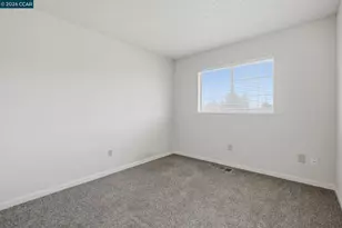 6033 Lakeview Cir, Fairfield, CA 94534 - Photo 51