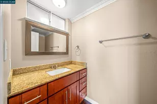 266 Heron Dr, Pittsburg, CA 94565 - Photo 17