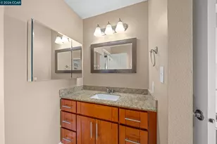266 Heron Dr, Pittsburg, CA 94565 - Photo 25