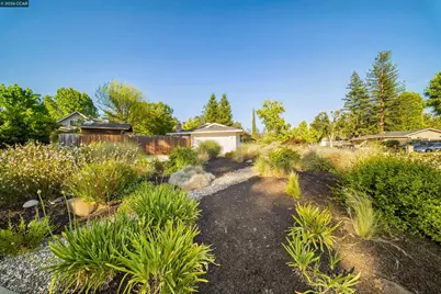 157 Clydesdale Dr, Danville, CA 94526 - Photo 27