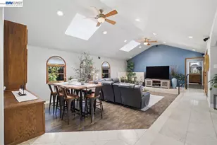 4858 Sterling Dr, Fremont, CA 94536 - Photo 13