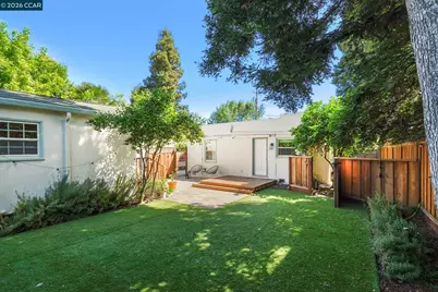 1724 Alhambra Ave, Martinez, CA 94553 - Photo 23