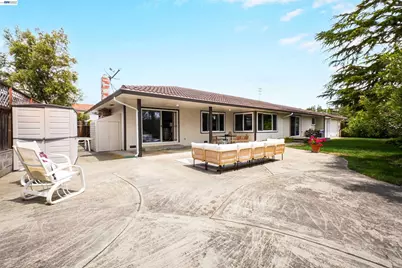 3787 Oakes Dr, Hayward, CA 94542 - Photo 55
