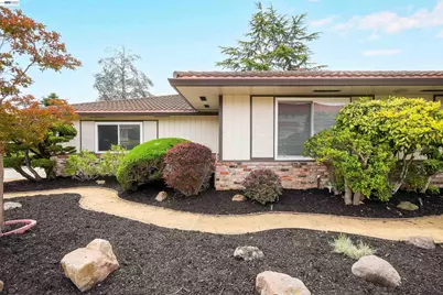 3787 Oakes Dr, Hayward, CA 94542 - Photo 7