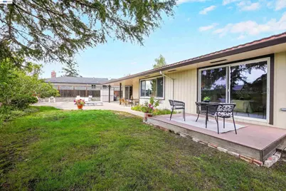 3787 Oakes Dr, Hayward, CA 94542 - Photo 65