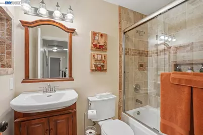 4231 Dubhe Ct, Concord, CA 94521 - Photo 23