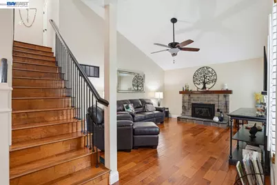 4231 Dubhe Ct, Concord, CA 94521 - Photo 17