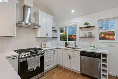 608 58th St, Oakland, CA 94609 - Photo 43