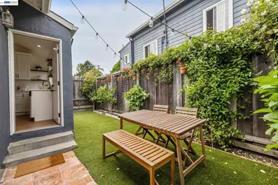 608 58th St, Oakland, CA 94609 - Photo 29