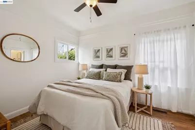 608 58th St, Oakland, CA 94609 - Photo 17