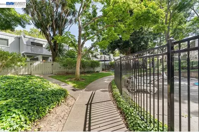 5360 Brookside Ct, Pleasanton, CA 94588 - Photo 21