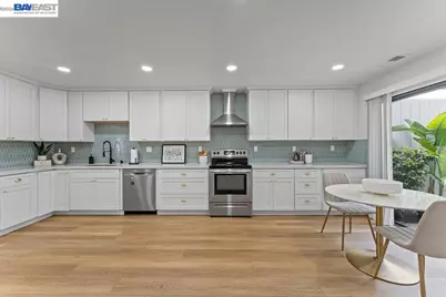 5360 Brookside Ct, Pleasanton, CA 94588 - Photo 3
