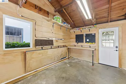 14564 Wake Ave, San Leandro, CA 94578 - Photo 27