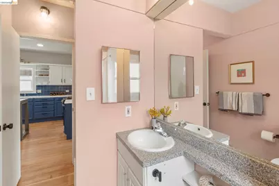 4025 Webster St, Oakland, CA 94609 - Photo 21