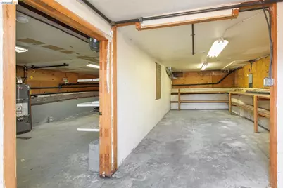 4025 Webster St, Oakland, CA 94609 - Photo 39