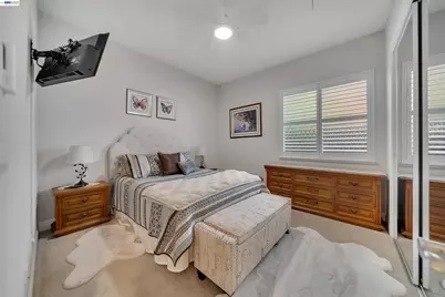 9385 Pinehurst Dr, Roseville, CA 95747 - Photo 33