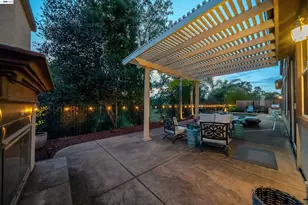 9385 Pinehurst Dr, Roseville, CA 95747 - Photo 37