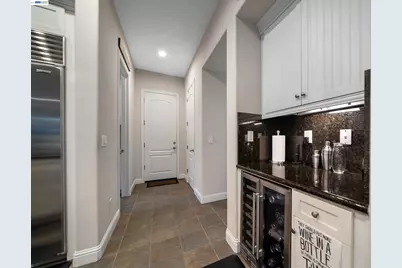 9385 Pinehurst Dr, Roseville, CA 95747 - Photo 17