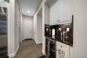 9385 Pinehurst Dr, Roseville, CA 95747 - Photo 17