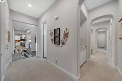 9385 Pinehurst Dr, Roseville, CA 95747 - Photo 21