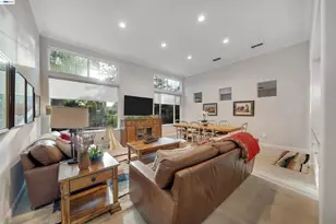 9385 Pinehurst Dr, Roseville, CA 95747 - Photo 9