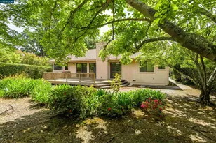 112 Richard Ln, Walnut Creek, CA 94595 - Photo 13