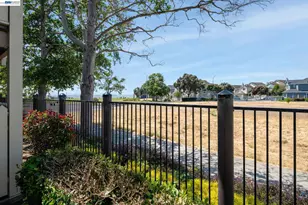 197 Lakeshore Ct, Richmond, CA 94804 - Photo 15