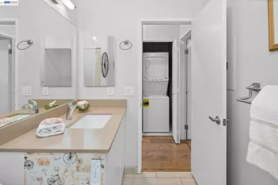 197 Lakeshore Ct, Richmond, CA 94804 - Photo 33