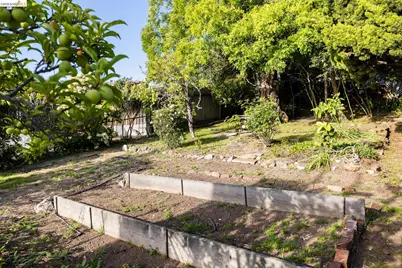 36 Highgate Rd, Kensington, CA 94707 - Photo 75