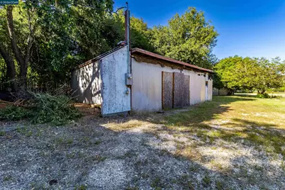 19317 Olive Ave, Sonoma, CA 95476 - Photo 9