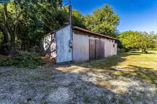 19317 Olive Ave, Sonoma, CA 95476 - Photo 9