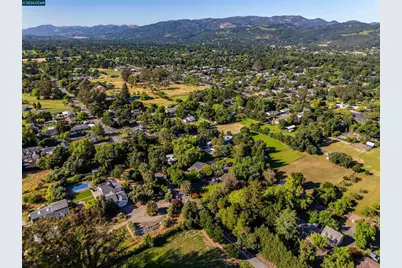 19317 Olive Ave, Sonoma, CA 95476 - Photo 35