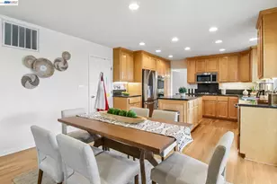 3113 Creekmore Way, San Jose, CA 95148 - Photo 29