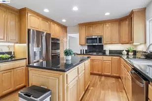 3113 Creekmore Way, San Jose, CA 95148 - Photo 27