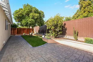 24654 Broadmore Ave, Hayward, CA 94544 - Photo 31