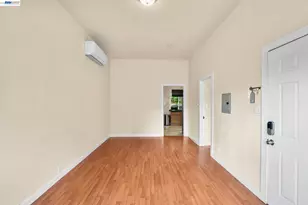 502 Lewis St, Oakland, CA 94607 - Photo 5
